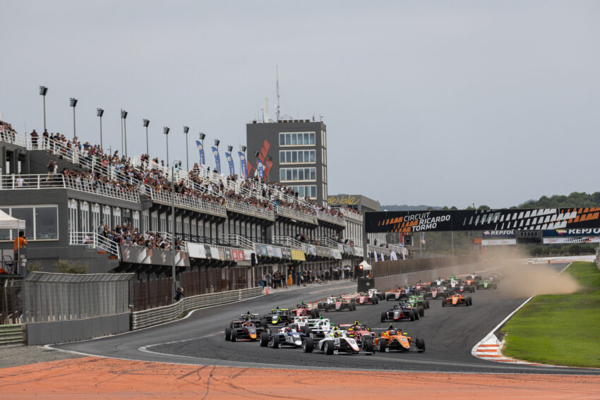 Salida F4 en Circuit Ricardo Tormo (Valencia)