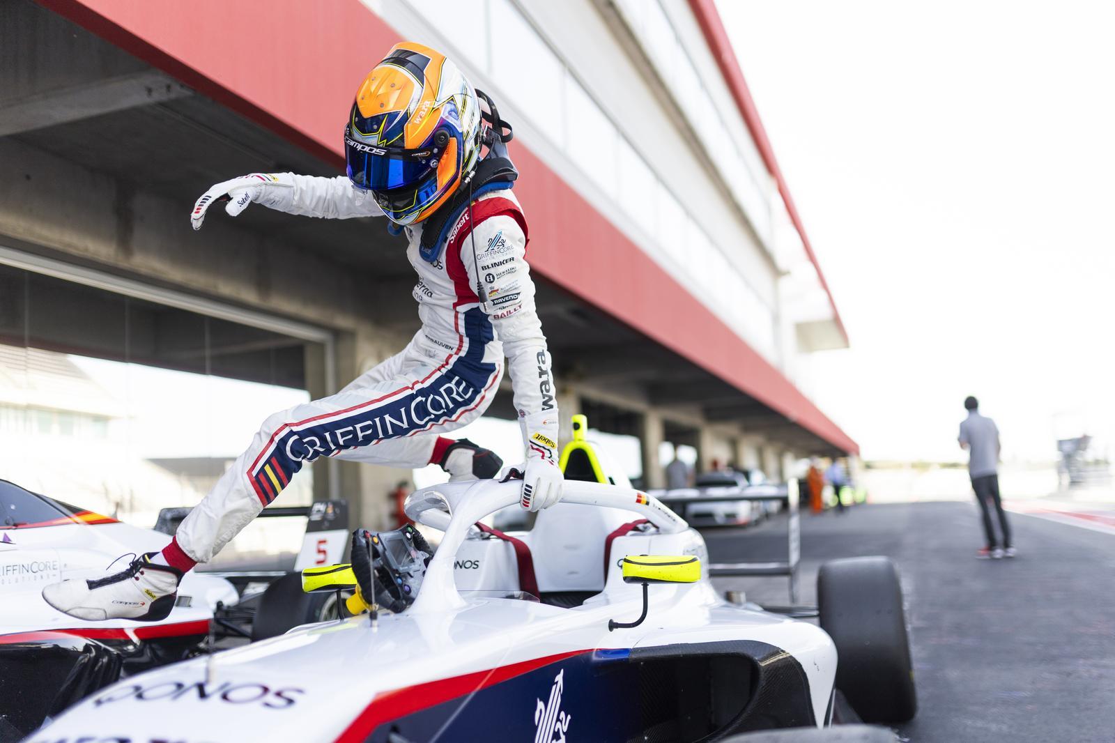 Strauven stuns with Portimão hat-trick to seize F4 Spanish Championship lead